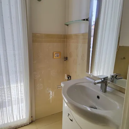 Luxury Con Piscina, Terrazze Vista E Parcheggio * Desenzano del Garda