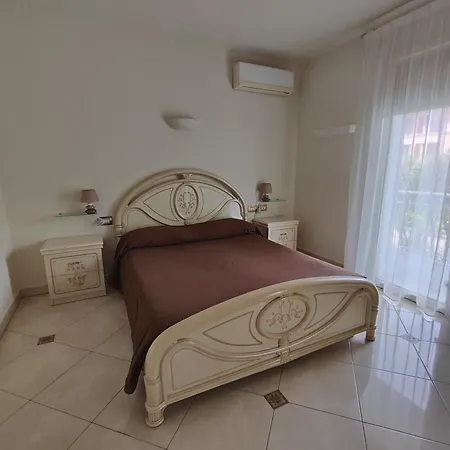 Luxury Con Piscina, Terrazze Vista E Parcheggio Lejlighed