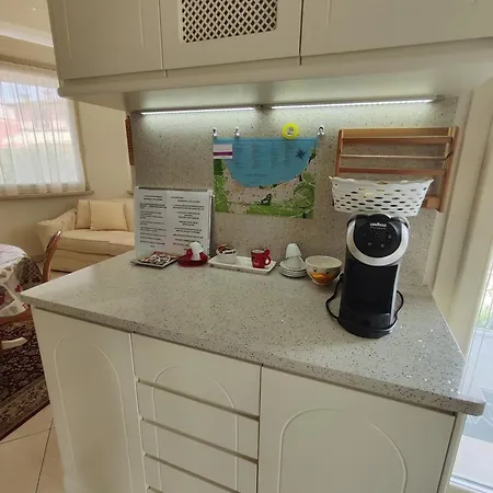 Luxury Con Piscina, Terrazze Vista E Parcheggio Lejlighed Desenzano del Garda